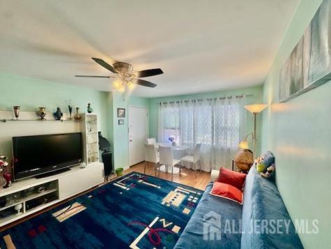88 Fox Road Edison NJ 08817
