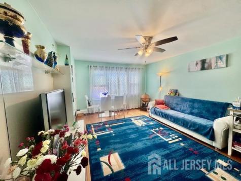 88 Fox Road Edison NJ 08817