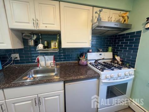 88 Fox Road Edison NJ 08817