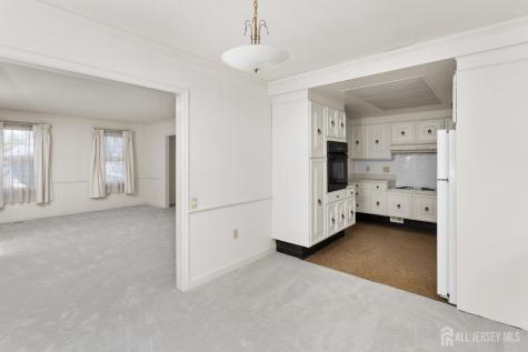 27 Bradford Lane Monroe NJ 08831