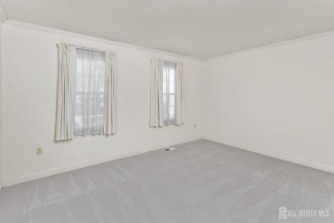 27 Bradford Lane Monroe NJ 08831