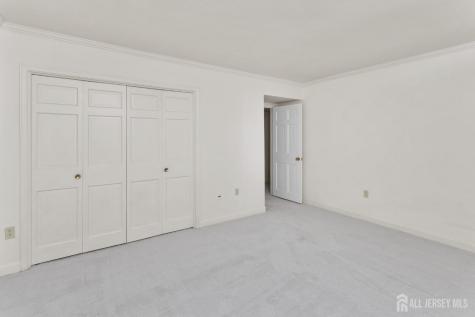 27 Bradford Lane Monroe NJ 08831