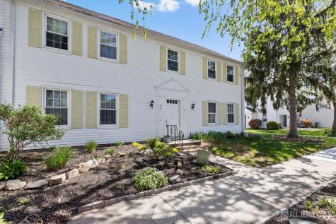27 Bradford Lane Monroe NJ 08831