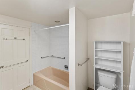 27 Bradford Lane Monroe NJ 08831