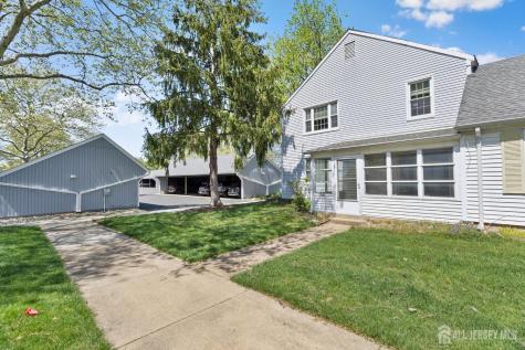 27 Bradford Lane Monroe NJ 08831