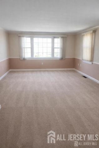 82 Dorset Lane Monroe NJ 08831