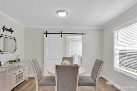 15 Sheryl Court Spotswood NJ 08884