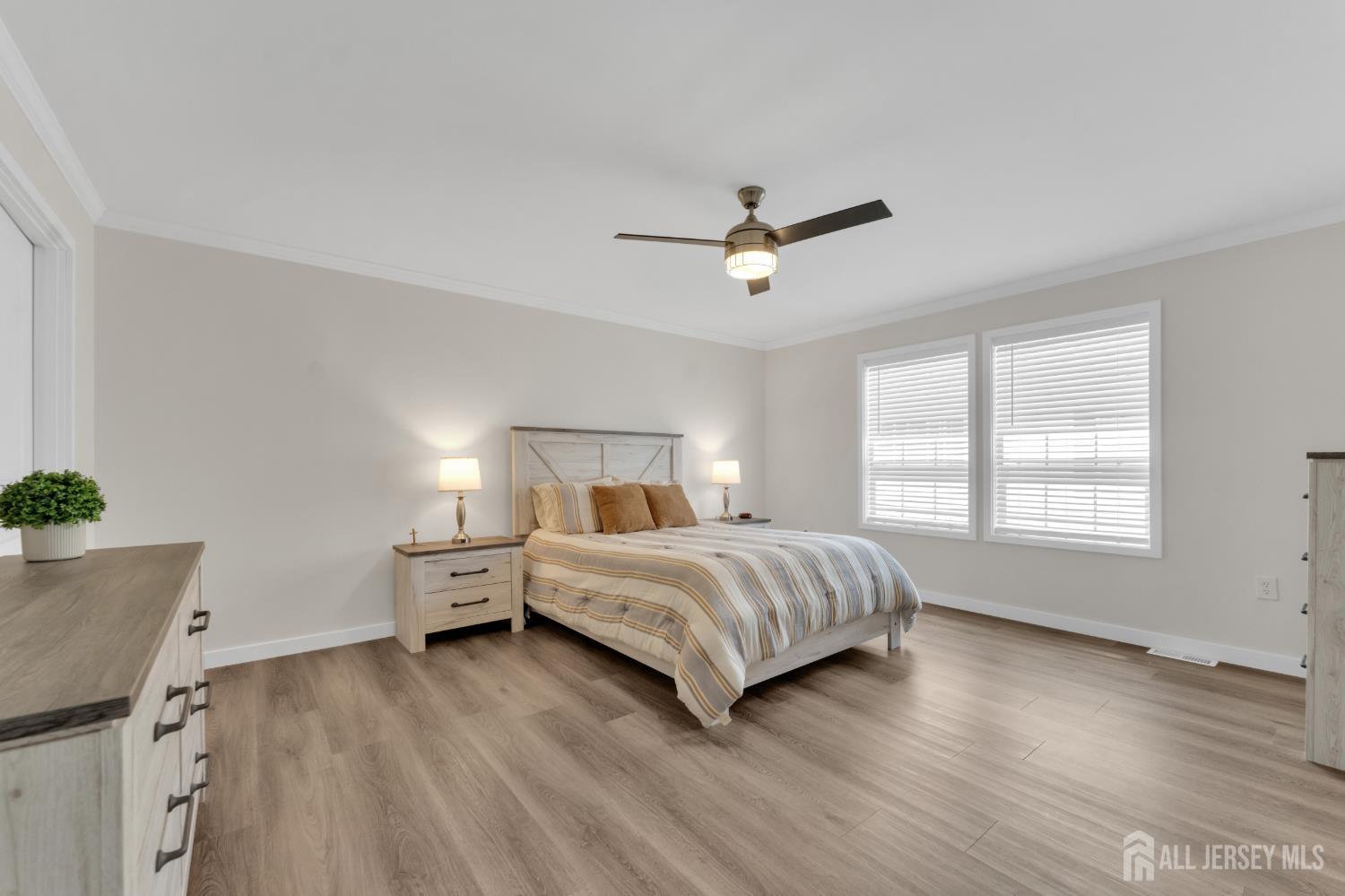 15 Sheryl Court Spotswood NJ 08884