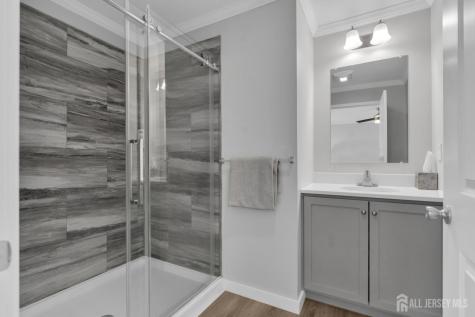 15 Sheryl Court Spotswood NJ 08884