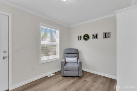 15 Sheryl Court Spotswood NJ 08884
