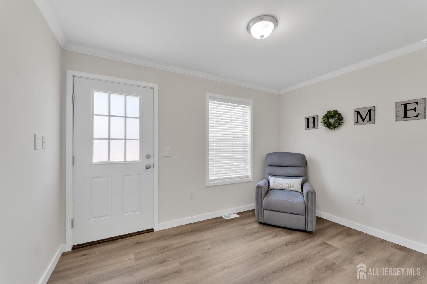 15 Sheryl Court Spotswood NJ 08884