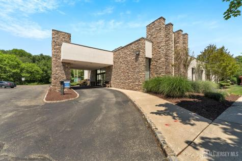 15 Sheryl Court Spotswood NJ 08884