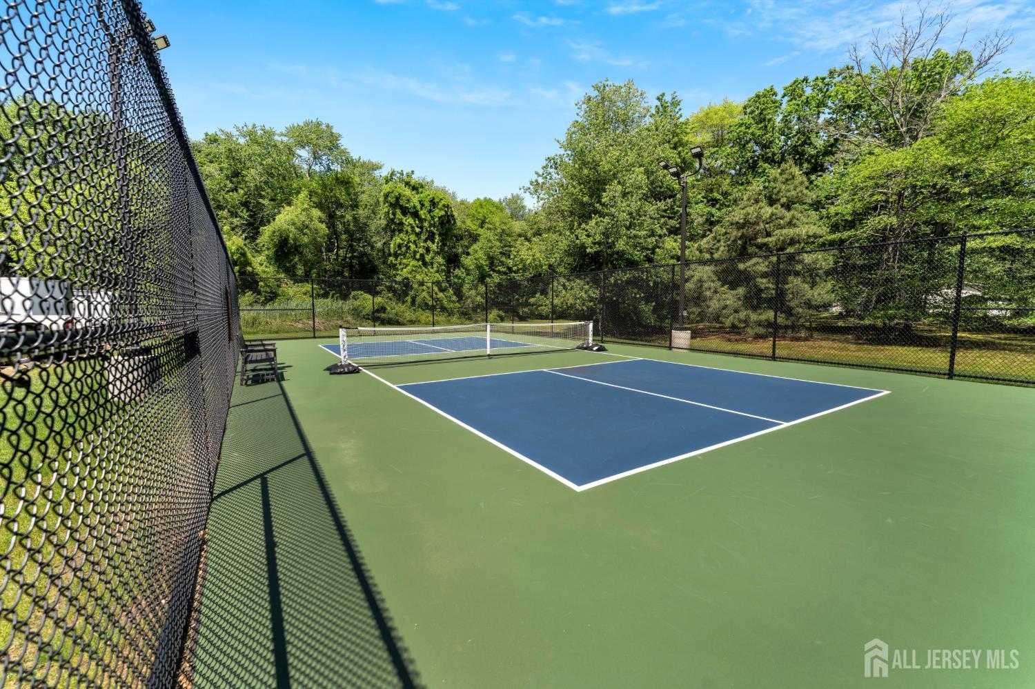 15 Sheryl Court Spotswood NJ 08884