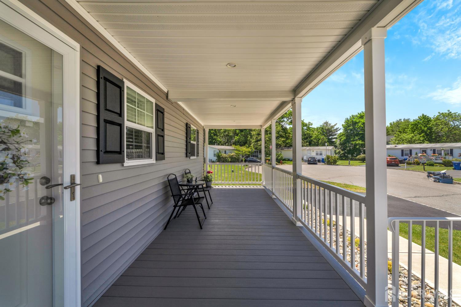 15 Sheryl Court Spotswood NJ 08884