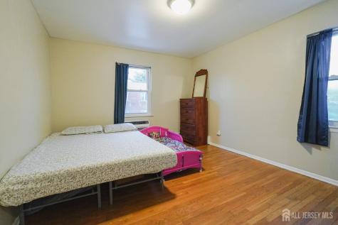 72 Fox Road Edison NJ 08817