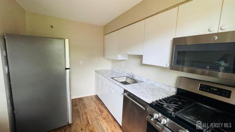72 Fox Road Edison NJ 08817