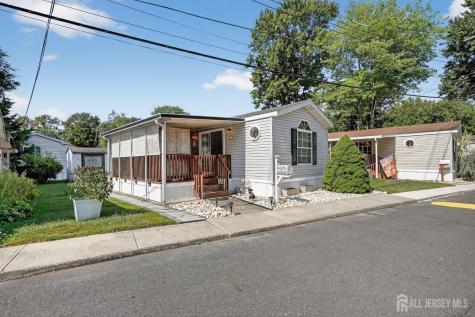 4 South Drive East Windsor NJ 08520