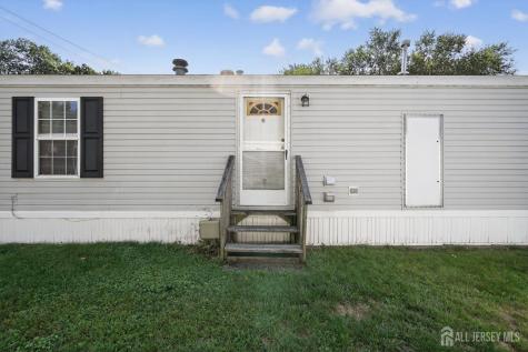 4 South Drive East Windsor NJ 08520