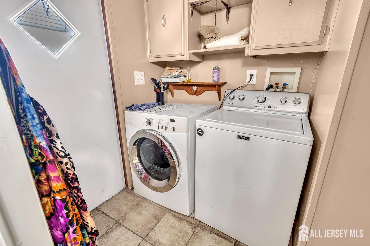 139 Village Drive W Spotswood NJ 08884