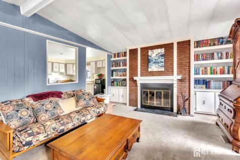 139 Village Drive W Spotswood NJ 08884
