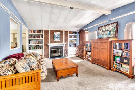 139 Village Drive W Spotswood NJ 08884
