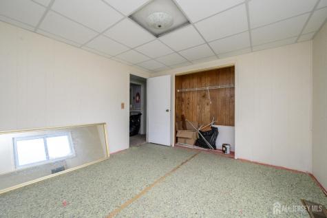 48 Beaver Avenue Whiting NJ 08759