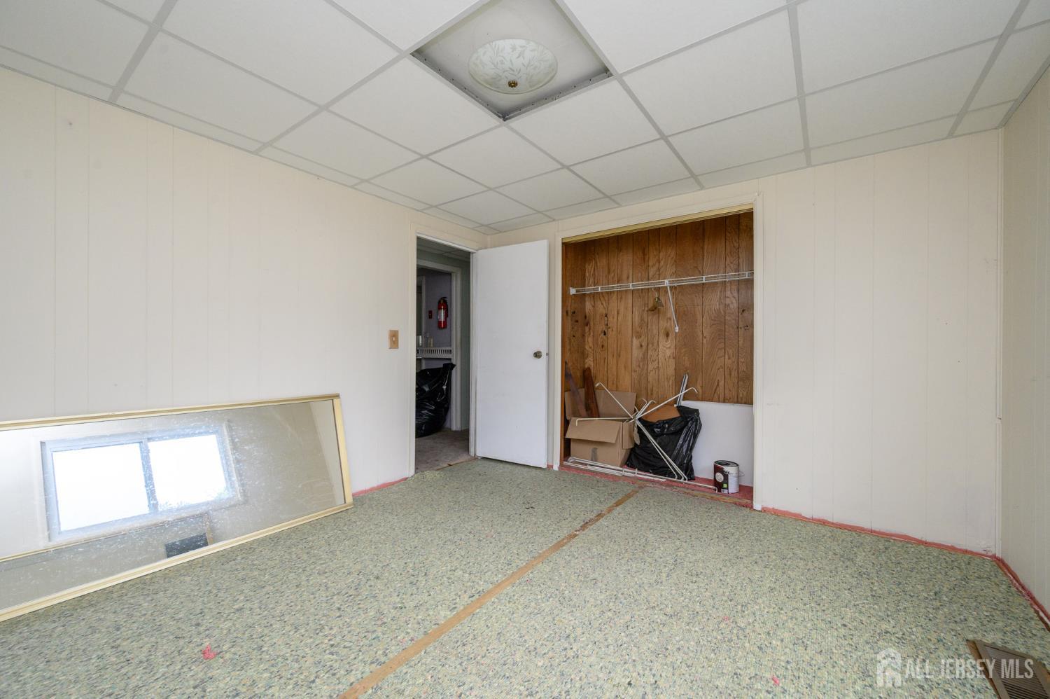 48 Beaver Avenue Whiting NJ 08759