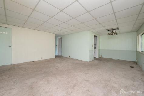 48 Beaver Avenue Whiting NJ 08759