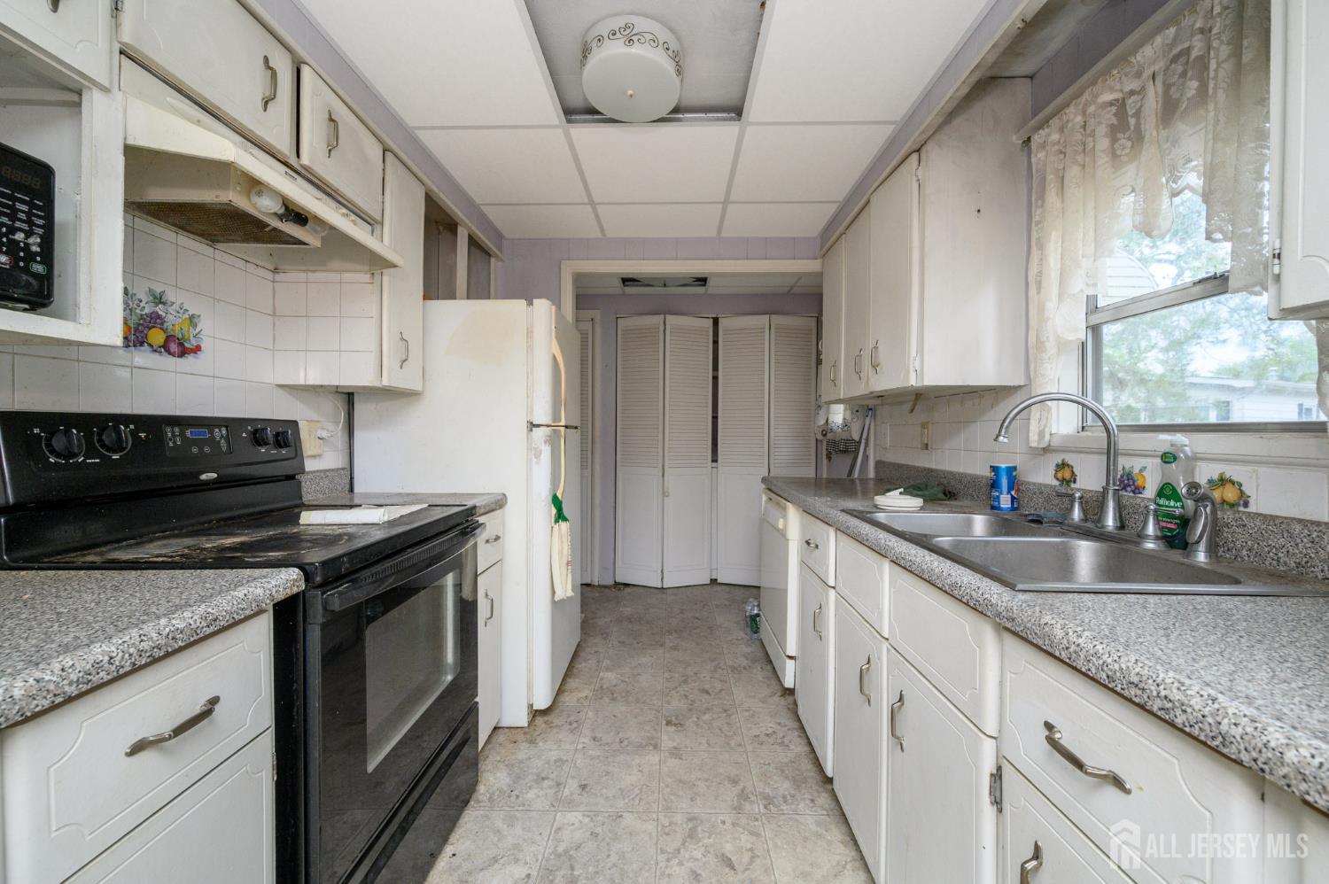 48 Beaver Avenue Whiting NJ 08759