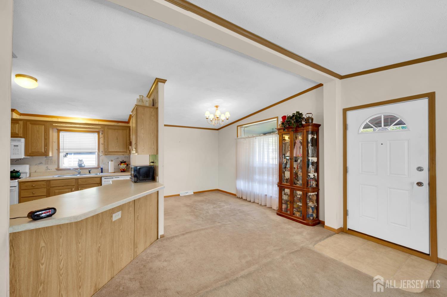 21 Sheryl Court Spotswood NJ 08884