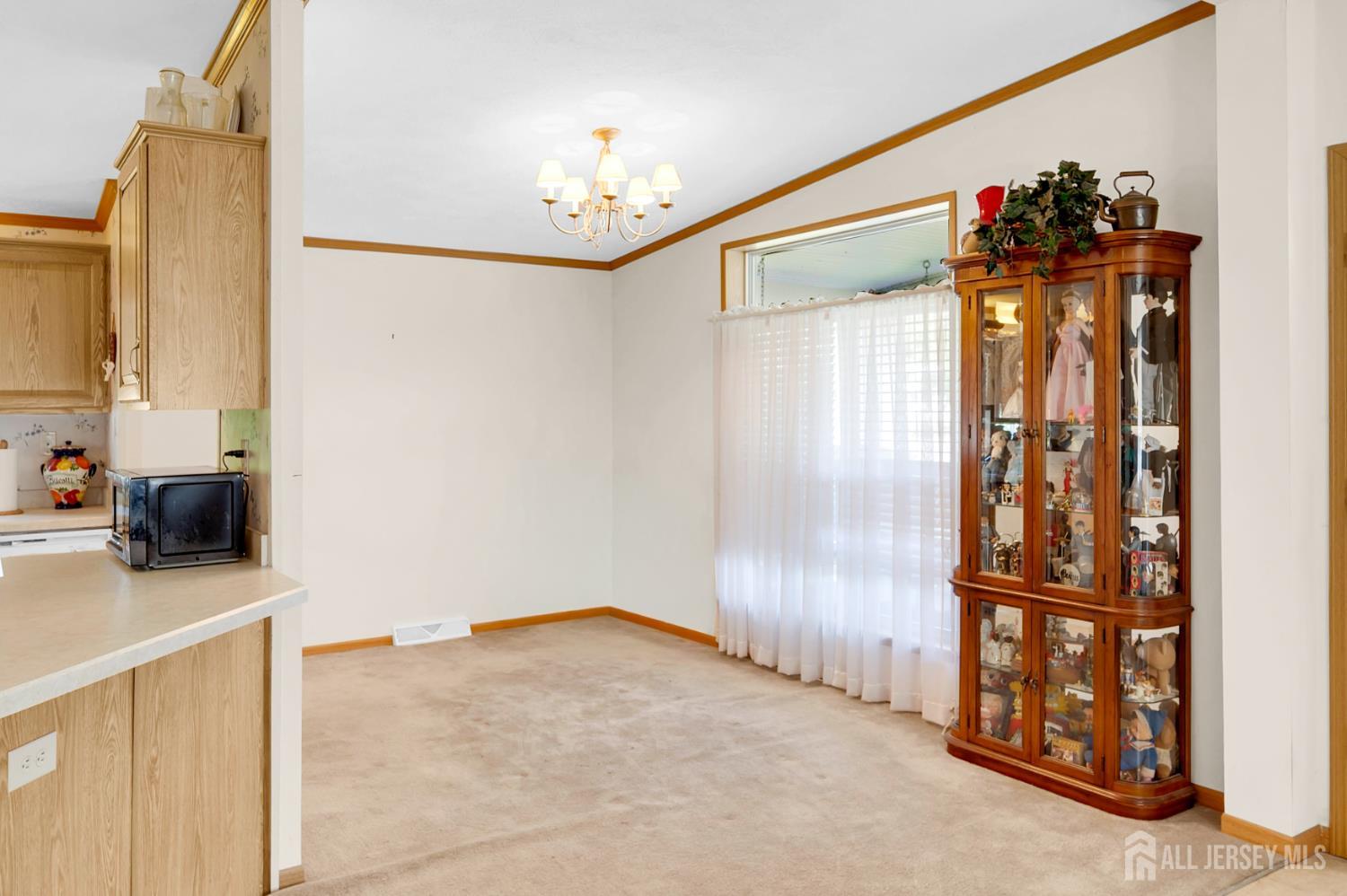 21 Sheryl Court Spotswood NJ 08884