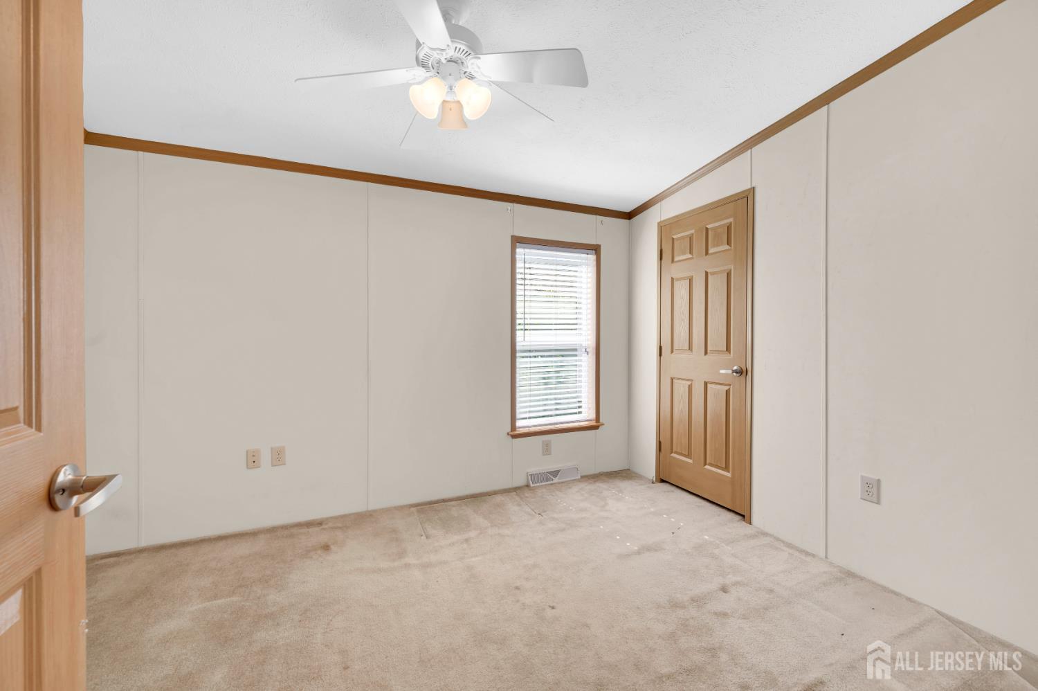 21 Sheryl Court Spotswood NJ 08884