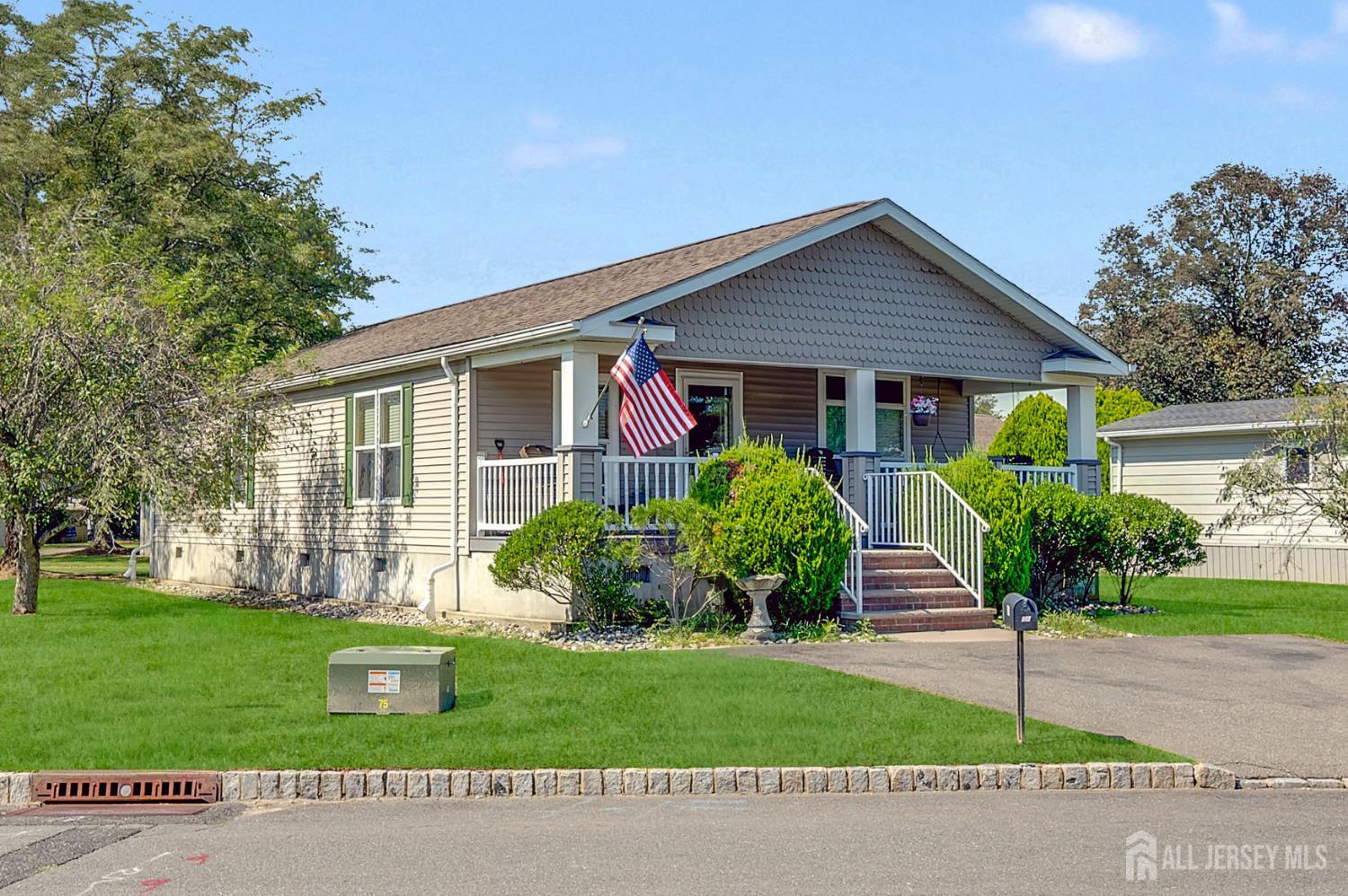 21 Sheryl Court Spotswood NJ 08884