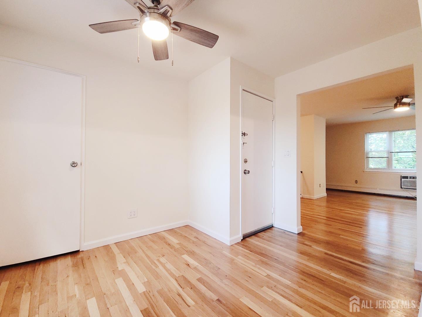 93 Fox Road Edison NJ 08817