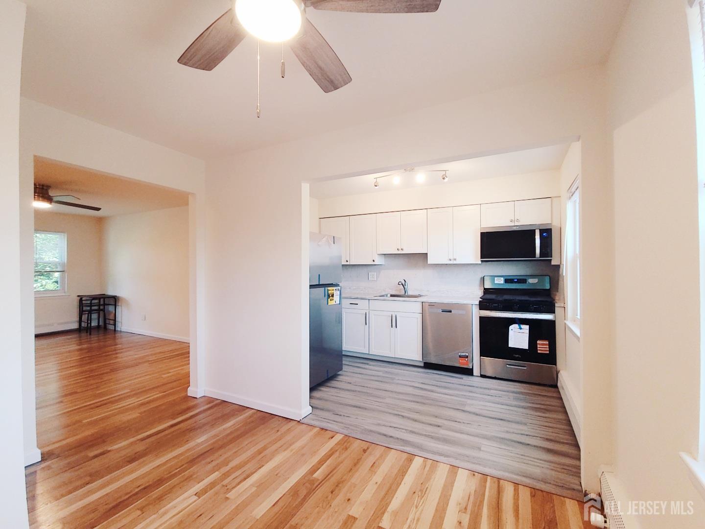 93 Fox Road Edison NJ 08817