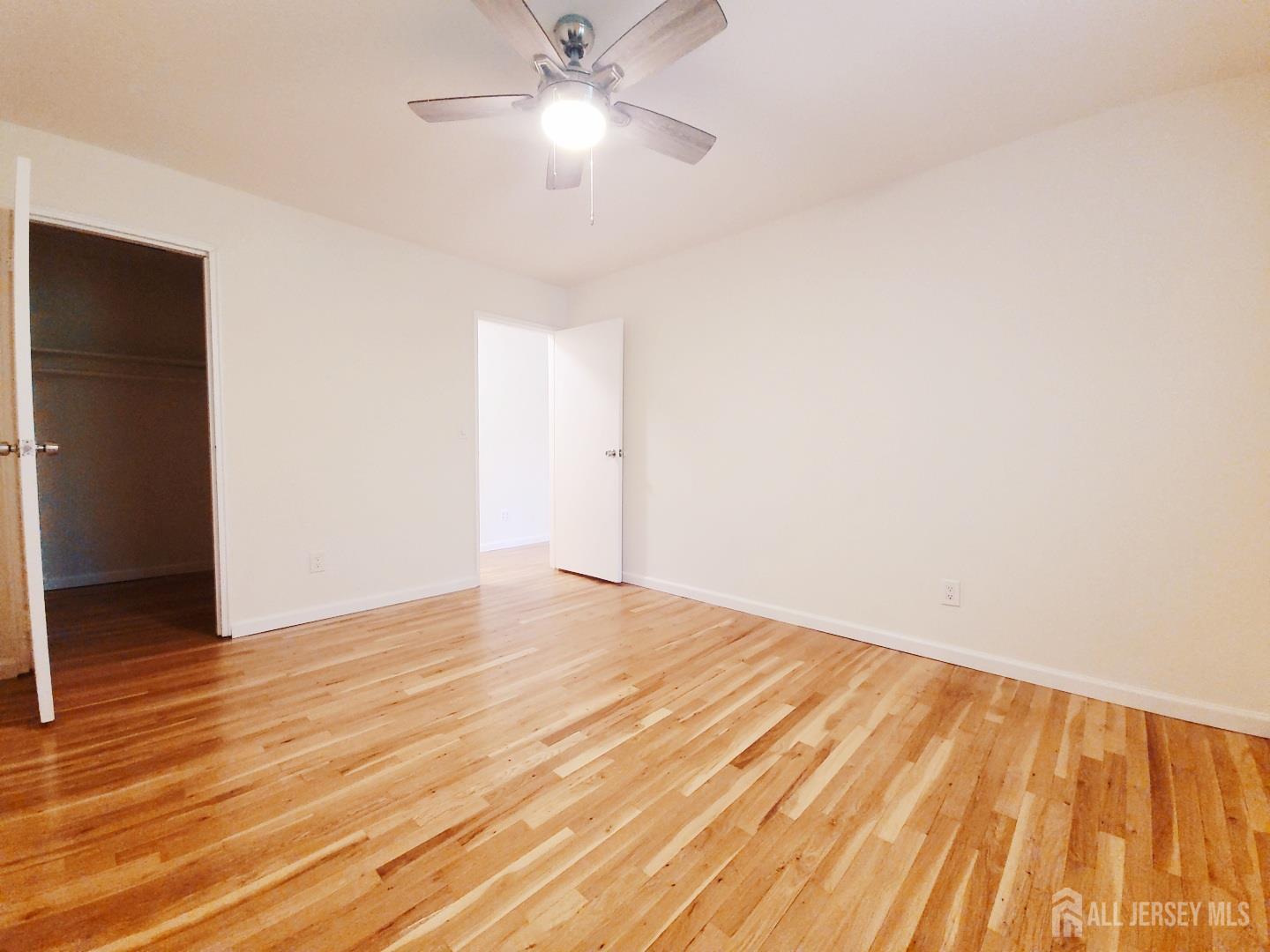 93 Fox Road Edison NJ 08817