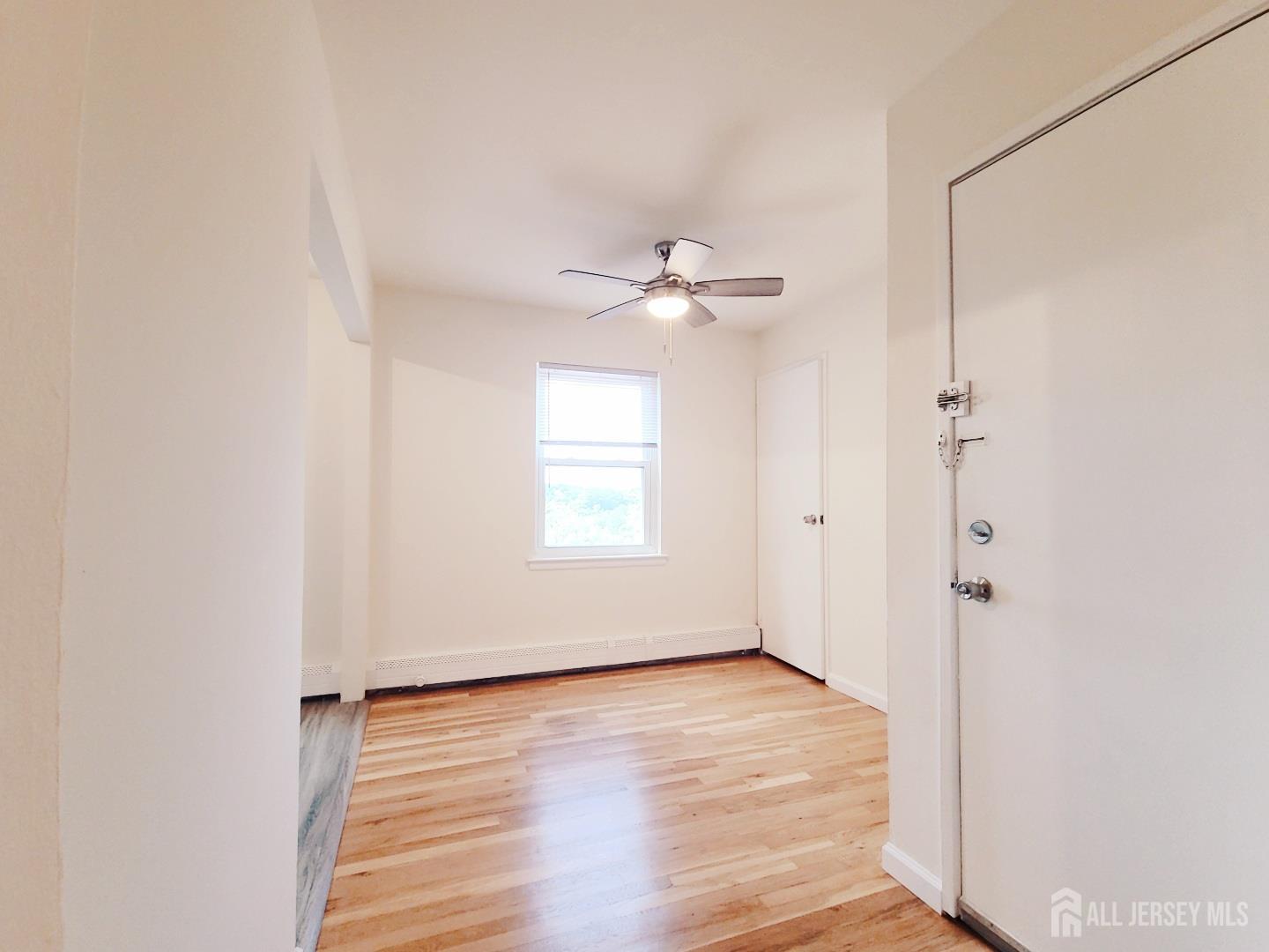 93 Fox Road Edison NJ 08817