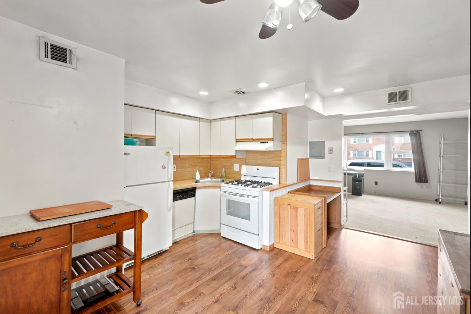 44 Judson Street Edison NJ 08837