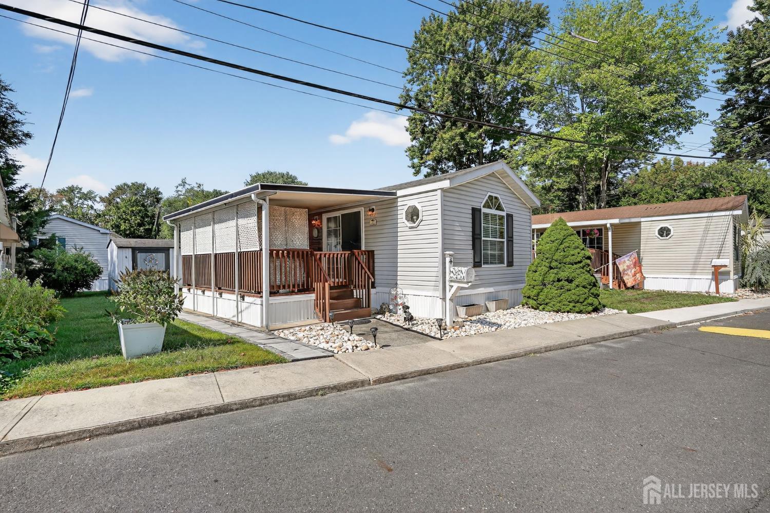 4 South Drive East Windsor NJ 08520