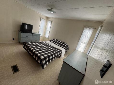 9 Sams Court Hazlet NJ 07730