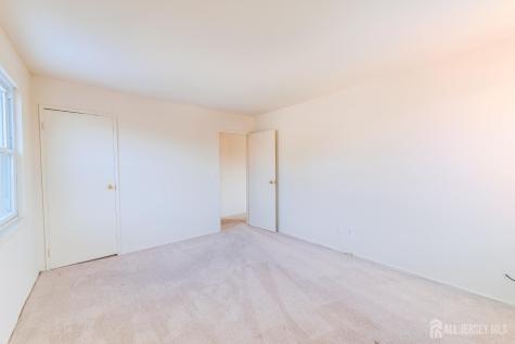 21 York Drive Edison NJ 08817