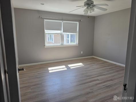 192 Evergreen Road Edison NJ 08837