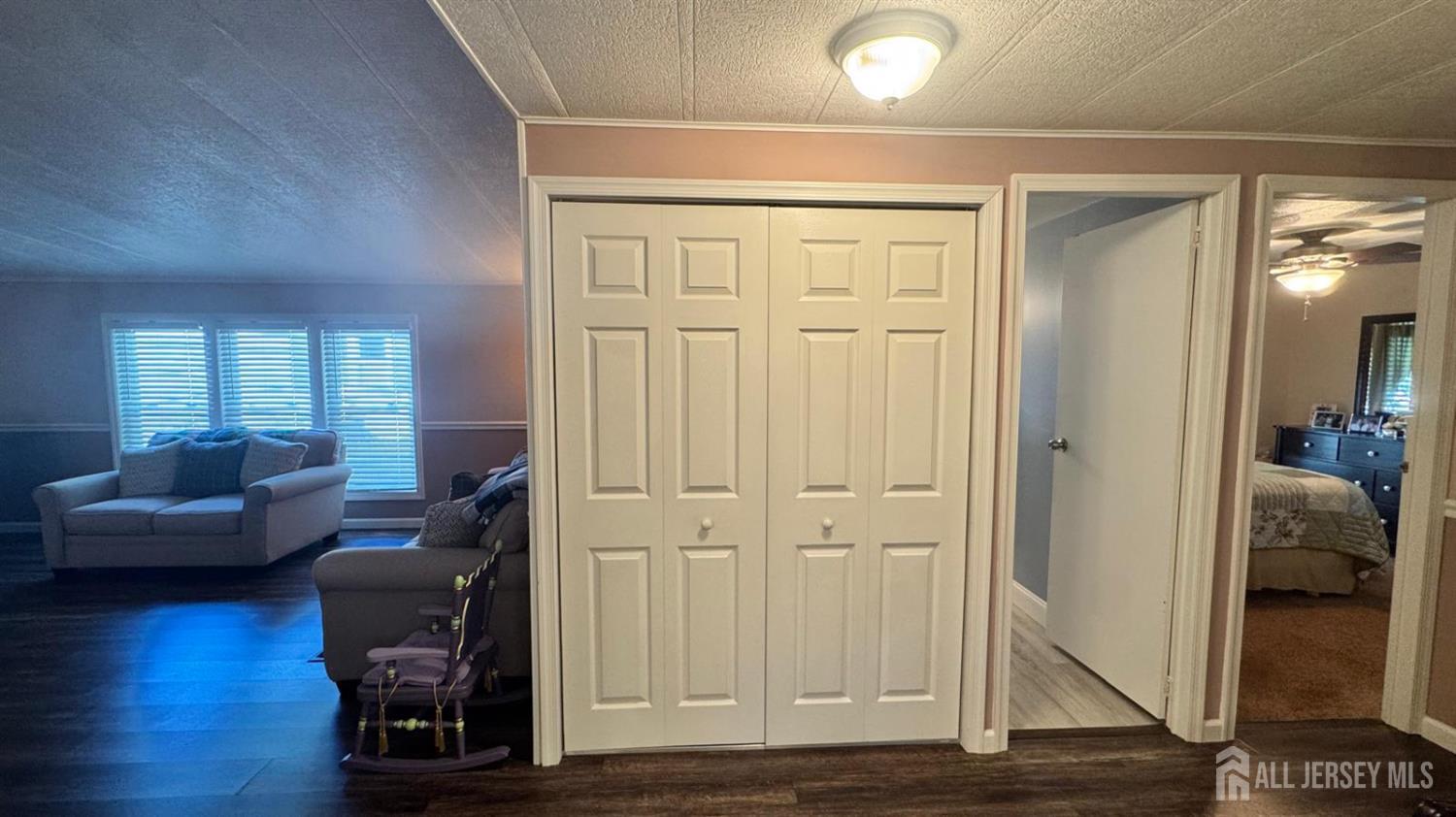 27 Hemming Way Drive North Brunswick NJ 08902