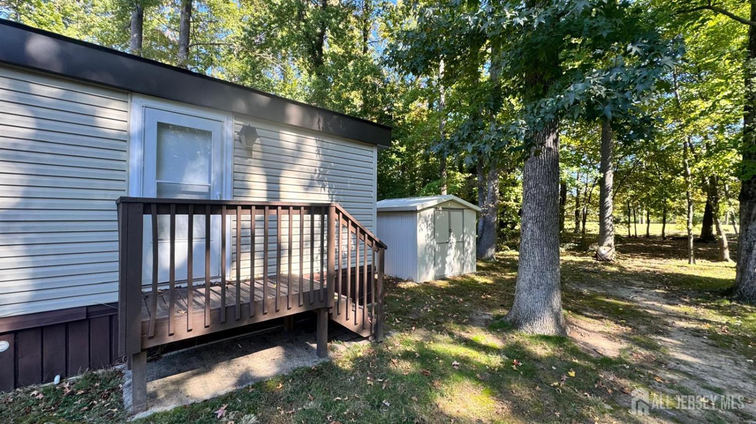 27 Hemming Way Drive North Brunswick NJ 08902