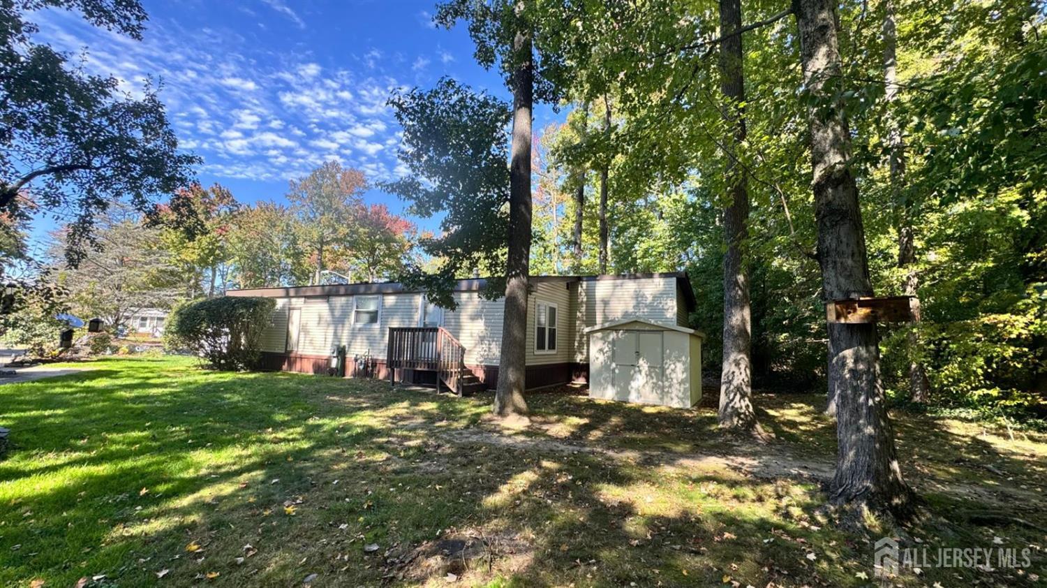 27 Hemming Way Drive North Brunswick NJ 08902
