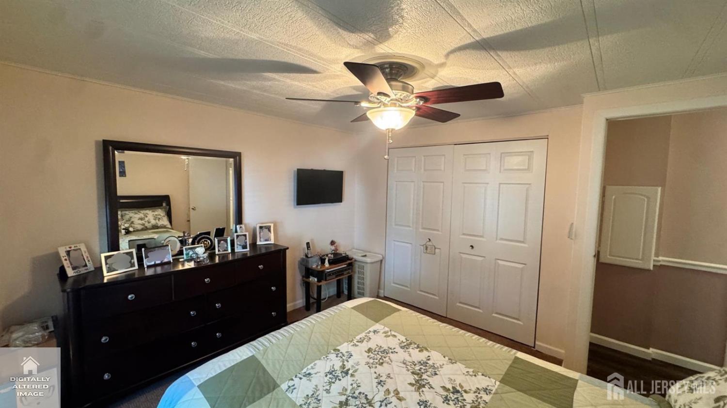 27 Hemming Way Drive North Brunswick NJ 08902
