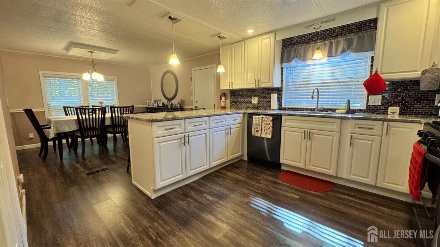 27 Hemming Way Drive North Brunswick NJ 08902