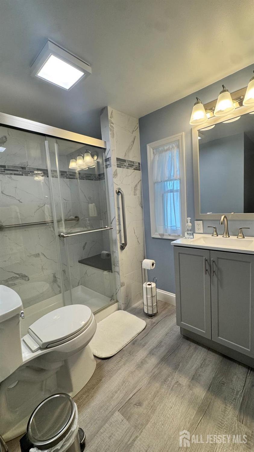 27 Hemming Way Drive North Brunswick NJ 08902