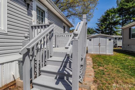 334 Pond Court Spotswood NJ 08884