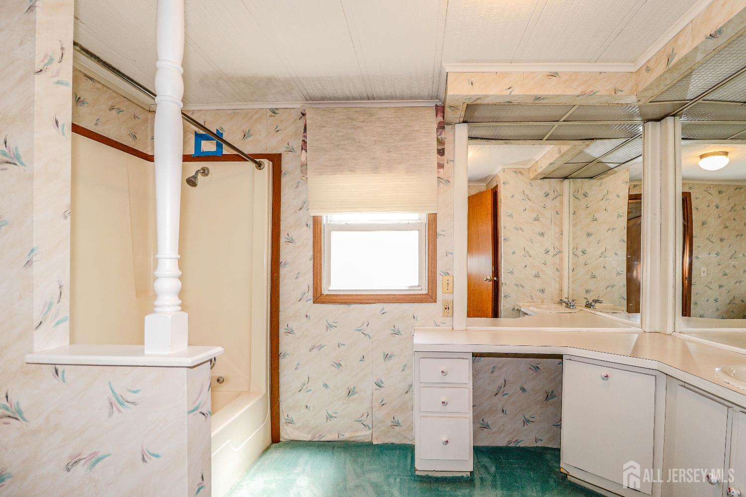 334 Pond Court Spotswood NJ 08884